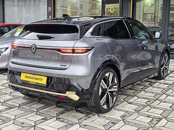 2025/4. AY ÇIKIŞLI RENAULT MEGANE E-TECH ICONIC HATASIZ