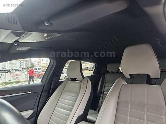 2025/4. AY ÇIKIŞLI RENAULT MEGANE E-TECH ICONIC HATASIZ