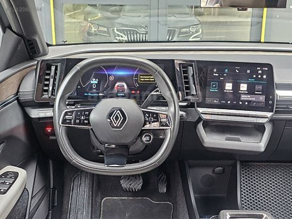 2025/4. AY ÇIKIŞLI RENAULT MEGANE E-TECH ICONIC HATASIZ