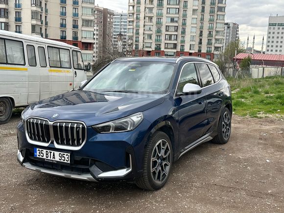 SAHİBİNDEN BMW iX1 XLİNE 2023 MODEL. 4x4 313BG HEAD UP HATASIZ BOYASIZ FULL PPF