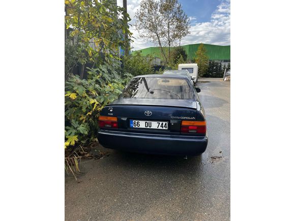Acil ful orjinal 0 sorunku Toyota Corolla 1XE 1998 Model 