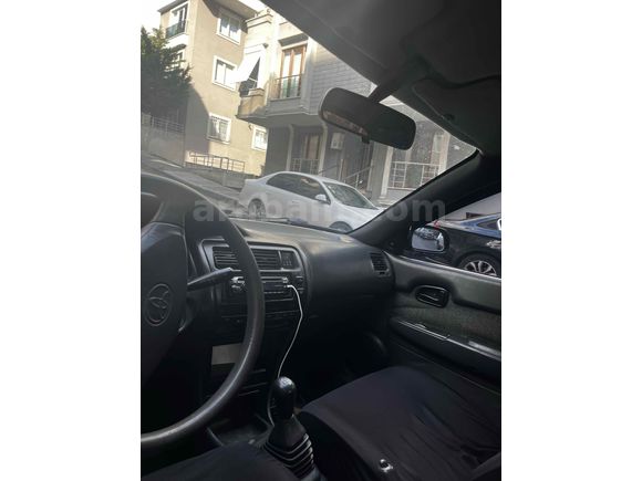 Acil ful orjinal 0 sorunku Toyota Corolla 1XE 1998 Model 