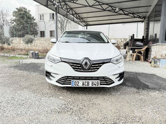 Sahibinden Renault Megane 1.3 TCe Joy 2021 Model 
