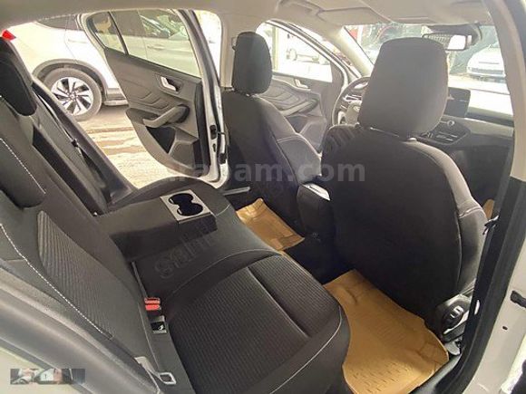 TURAN OTOMOTİV HATASIZ 2023 MD FORD FOCUS TİTANİUM