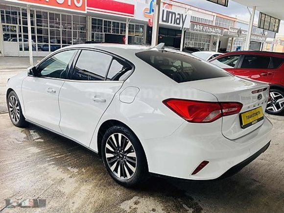 TURAN OTOMOTİV HATASIZ 2023 MD FORD FOCUS TİTANİUM