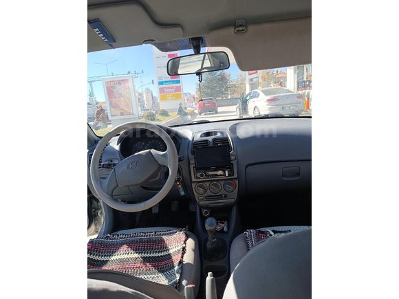 Sahibinden Hyundai Accent 1.3 LX 2000 Model