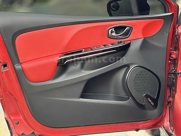 EG GARAJ'DAN CLIO 1.5DCI START&STOP İCON İÇ DIŞ KIRMIZI