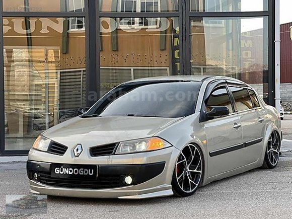 GÜNDOĞDU'DAN KURULU RENAULT MEGANE