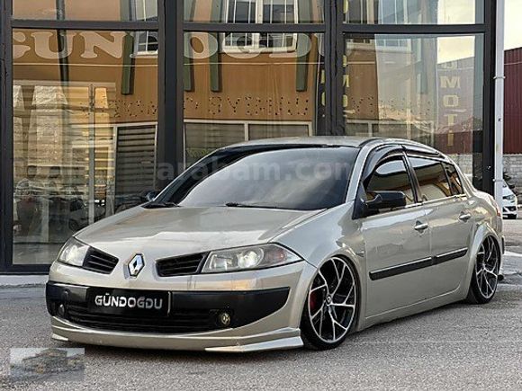 GÜNDOĞDU'DAN KURULU RENAULT MEGANE
