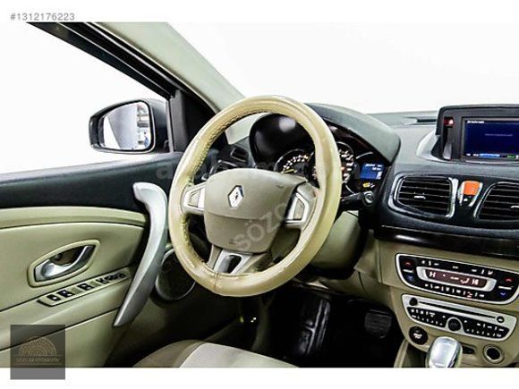 SÖZCAR 'DAN OTOMATİK SUNROOFLU MEGANE 3