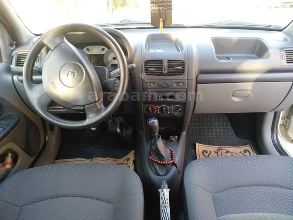 Memurdan temiz kullanılmış Symbol 1.5 dCi Orjinal 98.000 km 
