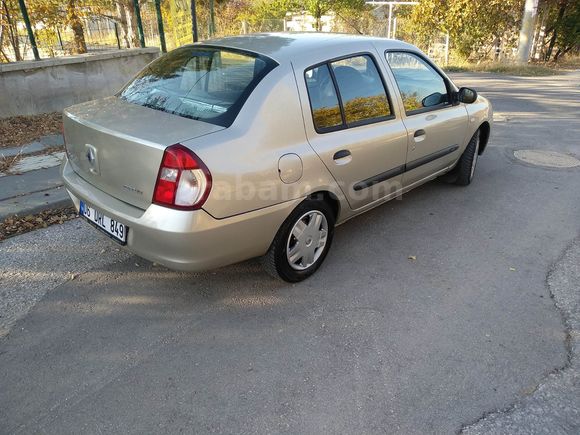 Memurdan temiz kullanılmış Symbol 1.5 dCi Orjinal 98.000 km 
