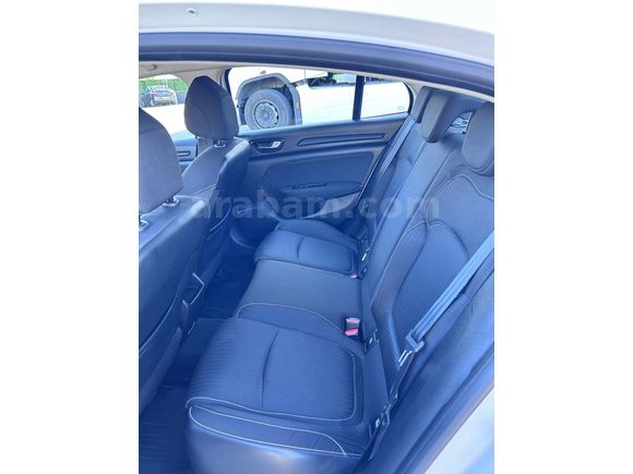 Sahibinden Renault Megane 1.3 TCe Touch 2020 Model
