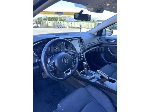 Sahibinden Renault Megane 1.3 TCe Touch 2020 Model
