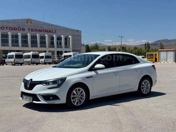 Sahibinden Renault Megane 1.3 TCe Touch 2020 Model
