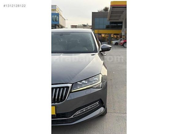 MELİKHAN AUTO'DAN 2022 SKODA SUPERB HATASIZ BOYASIZ