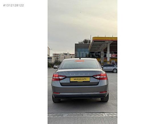 MELİKHAN AUTO'DAN 2022 SKODA SUPERB HATASIZ BOYASIZ