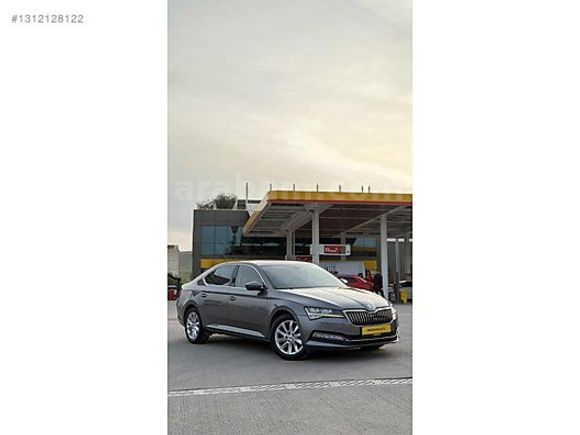 MELİKHAN AUTO'DAN 2022 SKODA SUPERB HATASIZ BOYASIZ