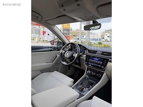 MELİKHAN AUTO'DAN 2022 SKODA SUPERB HATASIZ BOYASIZ