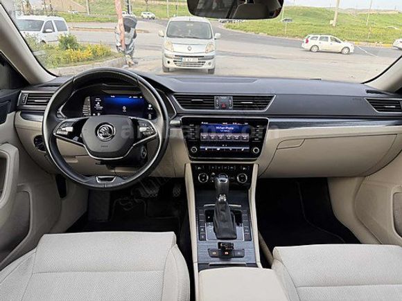 MELİKHAN AUTO'DAN 2022 SKODA SUPERB HATASIZ BOYASIZ