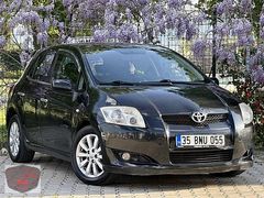 - AURIS 1.4D-4D COMFORT -