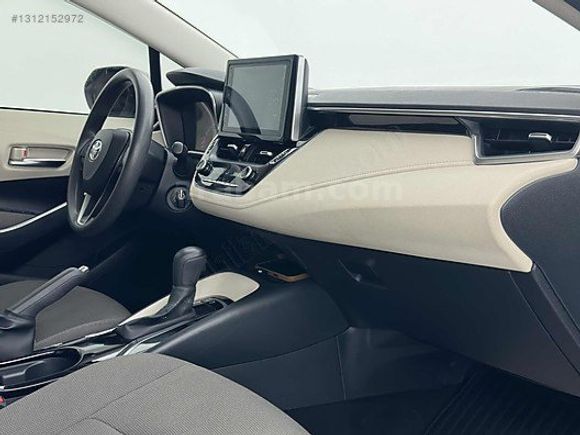 K.KARTINA 9 TAKSİT 2020 COROLLA 1.6 VISION MULTMEDIA EKRAN