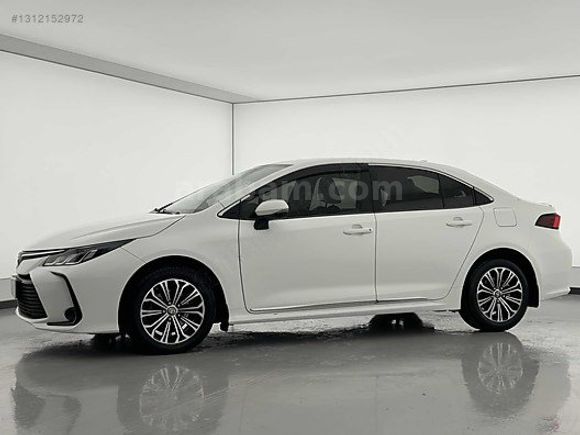 K.KARTINA 9 TAKSİT 2020 COROLLA 1.6 VISION MULTMEDIA EKRAN