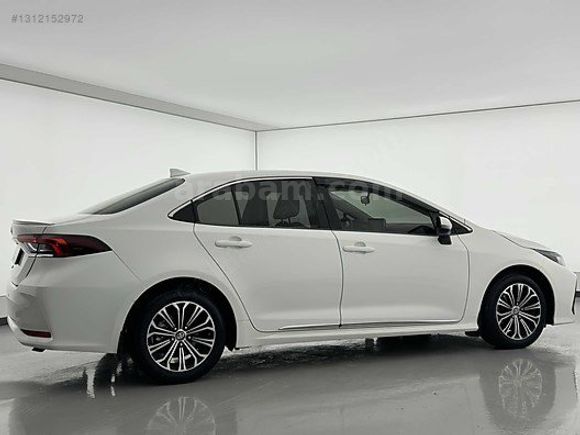 K.KARTINA 9 TAKSİT 2020 COROLLA 1.6 VISION MULTMEDIA EKRAN
