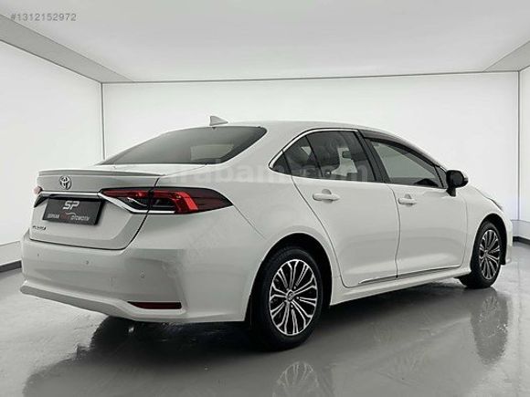 K.KARTINA 9 TAKSİT 2020 COROLLA 1.6 VISION MULTMEDIA EKRAN