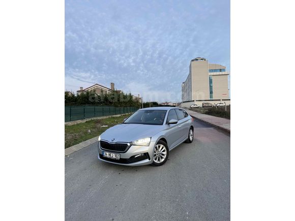 Sahibinden Skoda Scala 1.0 TSI Premium 2023 Model  122.000 km Gri (Gümüş)