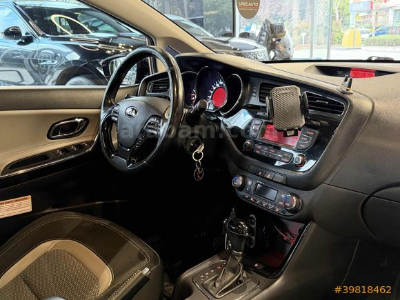 | UNIQ AUTO | 2015 KİA CEED CONSEPT PLUS CAM TAVAN KATLANIR AYNA