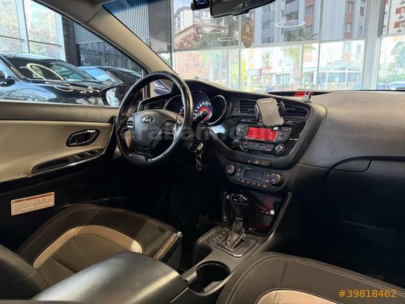 | UNIQ AUTO | 2015 KİA CEED CONSEPT PLUS CAM TAVAN KATLANIR AYNA