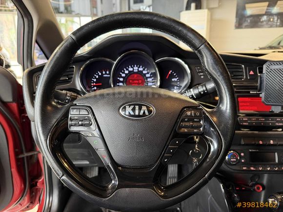 | UNIQ AUTO | 2015 KİA CEED CONSEPT PLUS CAM TAVAN KATLANIR AYNA