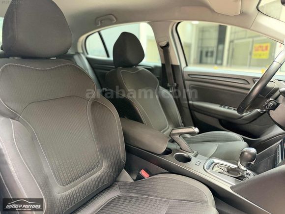 2018 1.5 DİZEL OTM. TOUCH MEGANE KEYLESS GO/S&S/12-24-36AY SENET