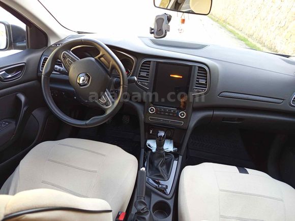 Sahibinden Renault Megane 1.3 TCe Joy 2020 Model 