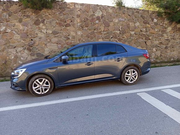 Sahibinden Renault Megane 1.3 TCe Joy 2020 Model 