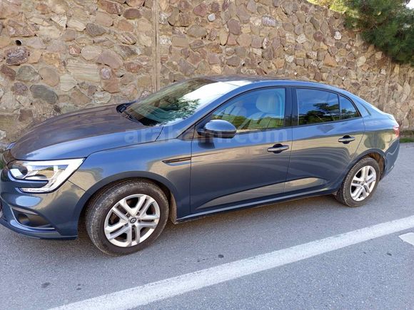 Sahibinden Renault Megane 1.3 TCe Joy 2020 Model 