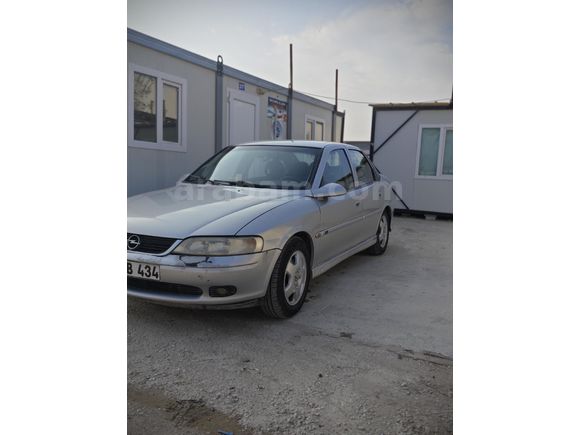 Sahibinden Opel Vectra 1.6 2000 Model  255.000 km Gri