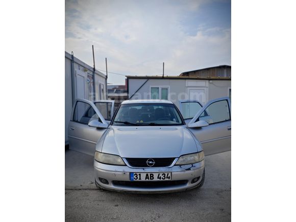 Sahibinden Opel Vectra 1.6 2000 Model  255.000 km Gri