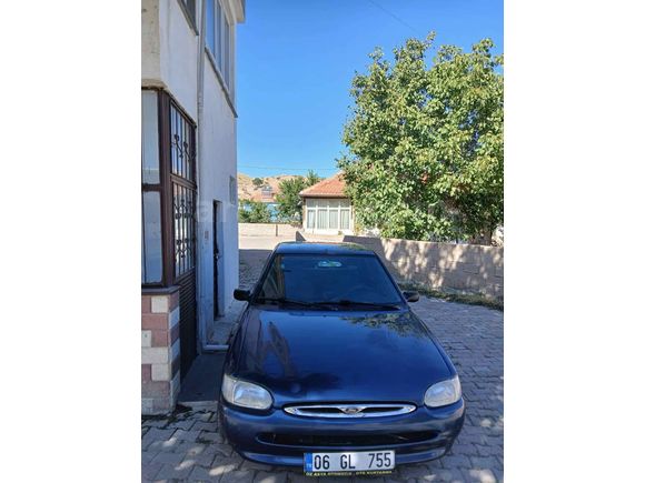 Sahibinden Ford Escort 1.6 CLX 1999 Model 