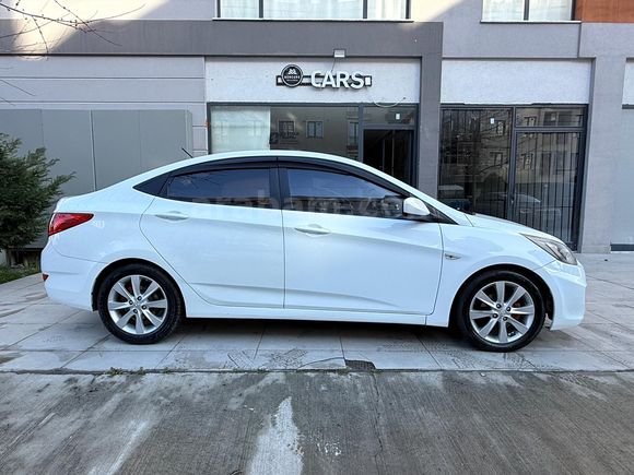 Sahibinden Hyundai Accent Blue 1.6 CRDI Mode 2016 Model 