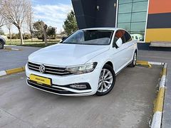 2020 MODEL TEMİZ DÜŞÜK KM PASSAT EMSALSİZ