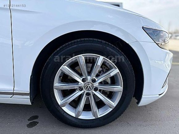 2020 MODEL TEMİZ DÜŞÜK KM PASSAT EMSALSİZ