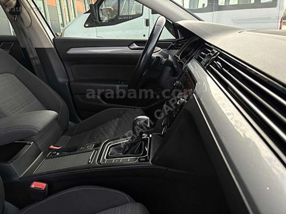 2020 MODEL TEMİZ DÜŞÜK KM PASSAT EMSALSİZ