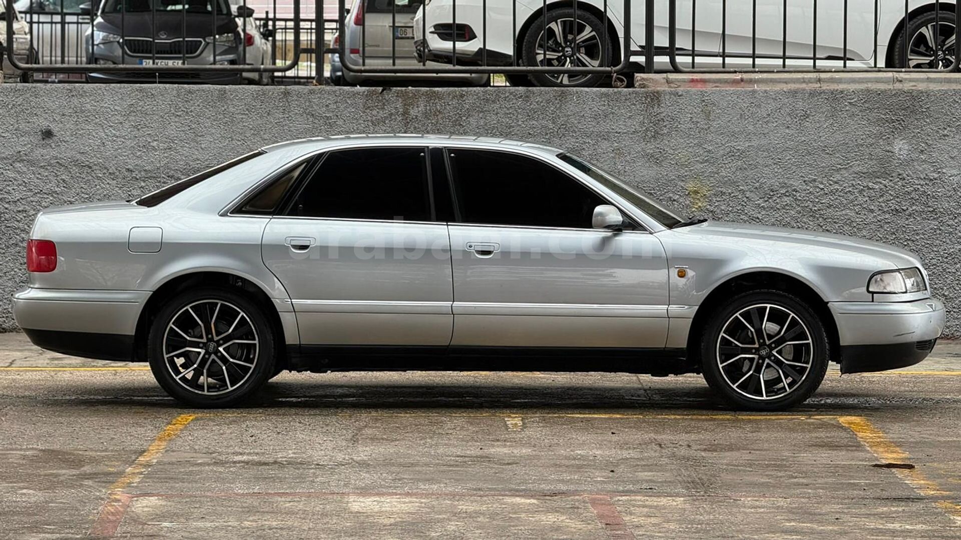 Sahibinden Audi A8 4.2 Quattro 1999 Model Ankara 245.000 km Gri (metalik) 6