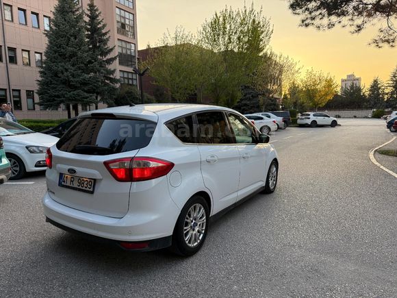 Sahibinden Ford C-Max 1.6 TDCi Titanium 2012 Model  250.000 km Beyaz