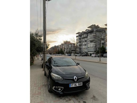 Hatasız boyasız Renault Fluence 1.5 dCi Icon 2015 Model  233.000 km Siyah