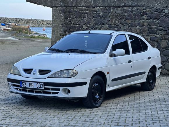 Renault Megane 1.9 DTi RTE 2000 Model  Klimalı