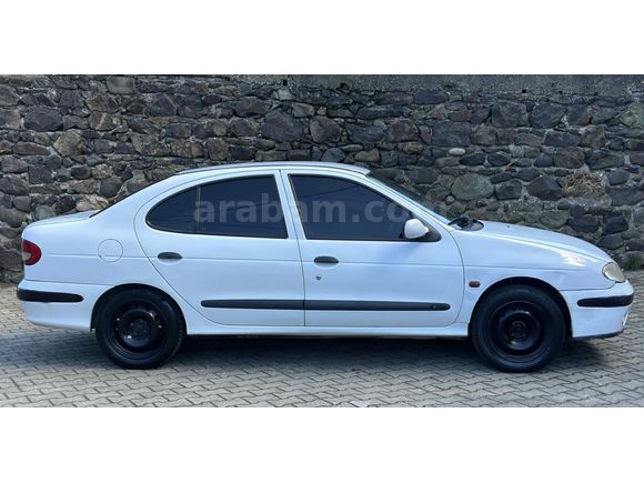 Renault Megane 1.9 DTi RTE 2000 Model  Klimalı