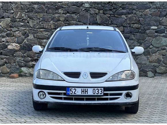 Renault Megane 1.9 DTi RTE 2000 Model  Klimalı